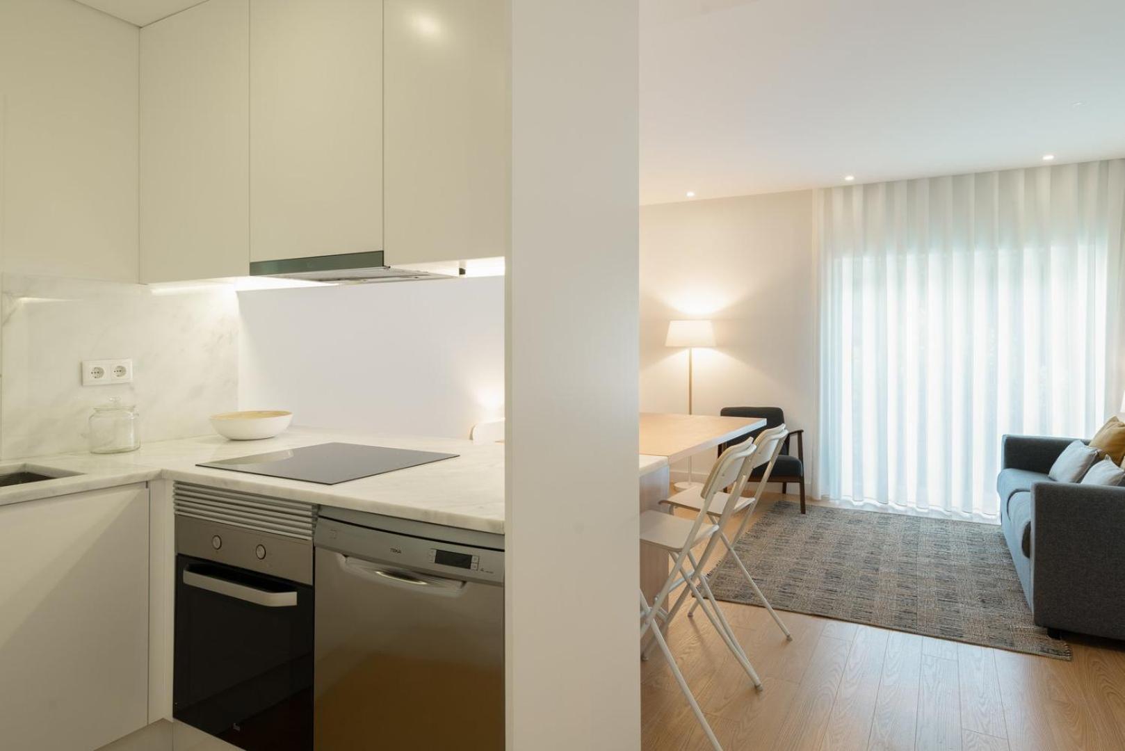 Guestready - Modern 2-Bedroom Apt In Cedofeita Порту Экстерьер фото